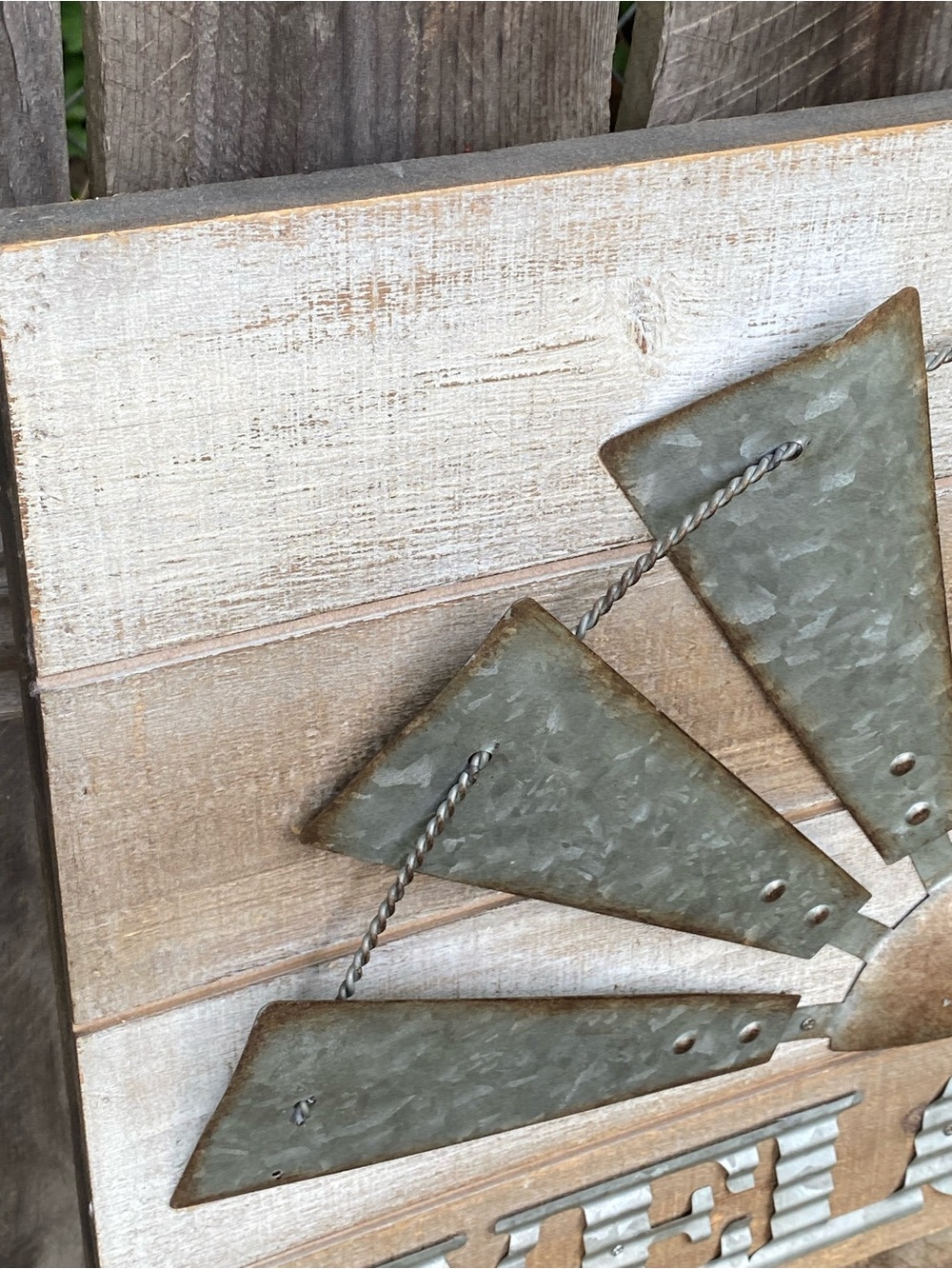 Rustic Welcome Sign with Metal Windmill Design - Picture 7 of 9